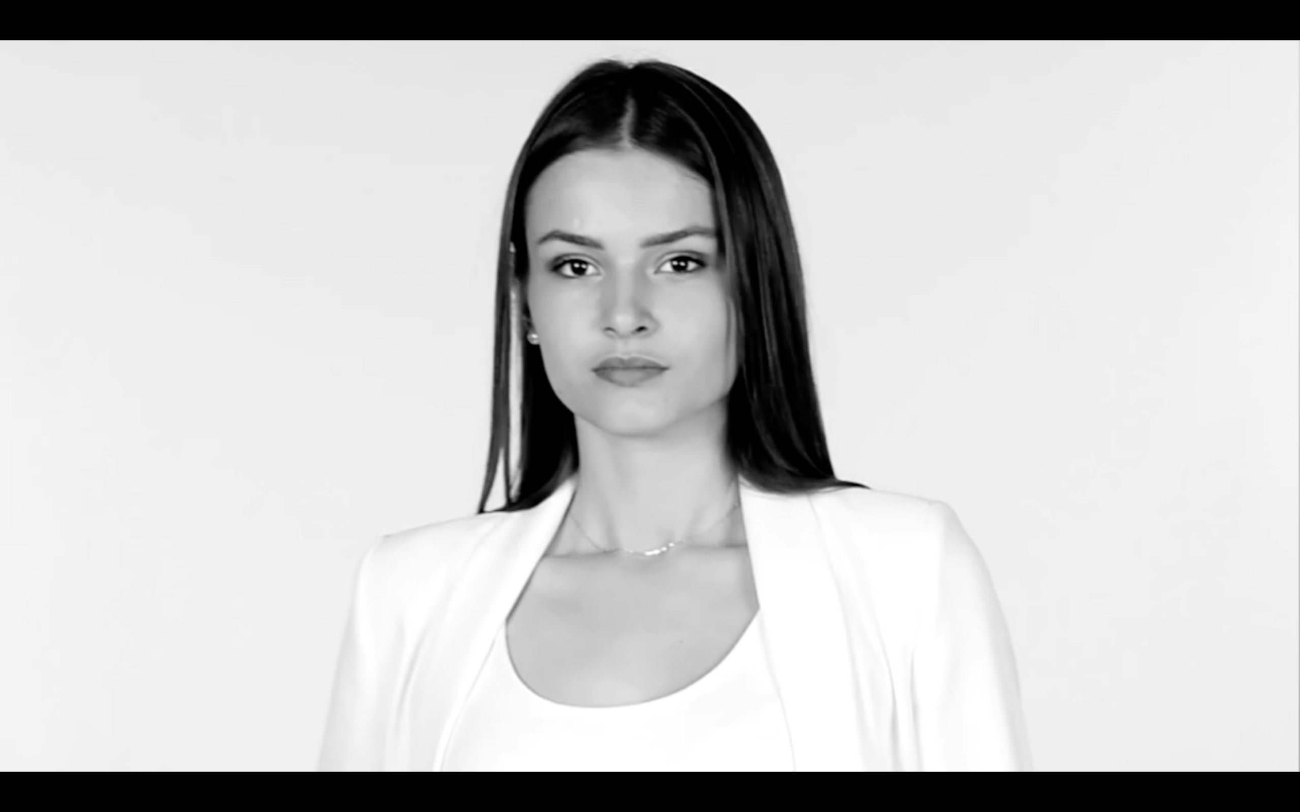 Shooting noir et blanc – portrait artistique